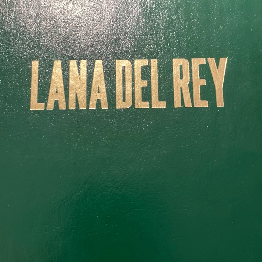 - Lana Del Rey Born to Die / Paradise Lyric Bible Book Green 2015 RARE